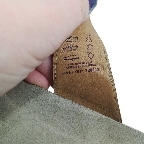 Taos Lola White Leather Toe Loop Sandals Size EU 37 US 6.-6.5 Thong Hook & Loop - Picture 10 of 13